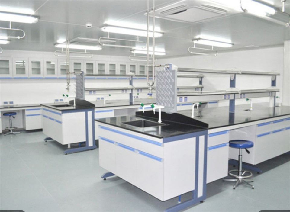 Laboratory Island Bench best